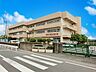 周辺：小学校 1300m 三郷市立八木郷小学校