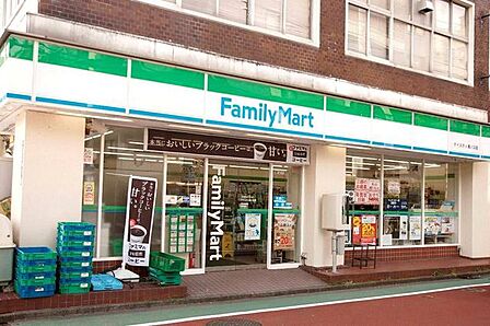 ファミリーマートテイスティ溝ノ口店 徒歩6分。 450m