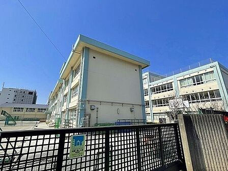 川崎市立西中原中学校 徒歩19分。 1490m