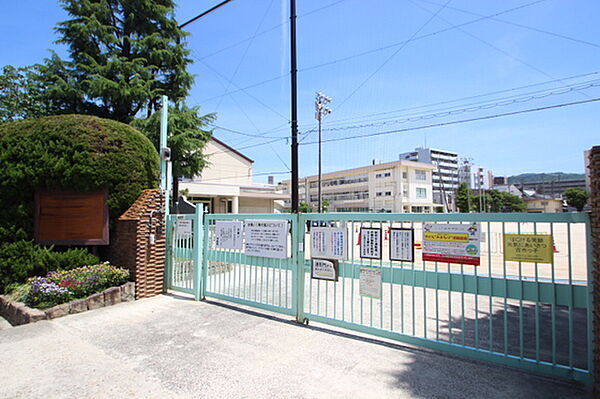 画像7:小学校「広島市立古市小学校まで612ｍ」
