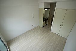 パラドール三筋 4階ワンルームのリビング/ダイニング