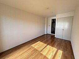 ヒルヴィスタ 1階ワンルームのリビング/ダイニング