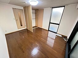 レオパレス城南田村 3階1Kのリビング/ダイニング