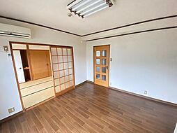 柿本ビル 2階2DKのリビング/ダイニング