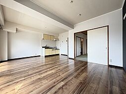 ショウリュウビル 3階2LDKのリビング/ダイニング