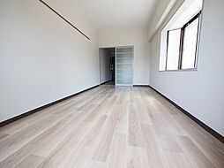 コマツエステート3 2階1Kのリビング/ダイニング