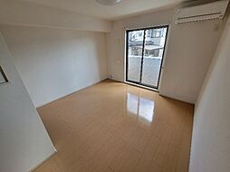 セリシール 1階ワンルームのリビング/ダイニング