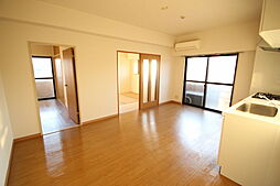 グランシャリオ 4階2LDKのリビング/ダイニング