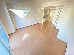 Y’zBLD緑井 4階ワンルームのリビング/ダイニング