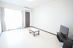 レオネクストプレミール 2階1Kのリビング/ダイニング