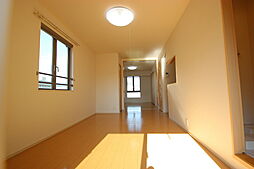 メープルコート 3階1LDKのリビング/ダイニング