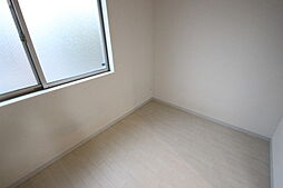 ヴィラ　リヴィエールII 2階ワンルームのリビング/ダイニング