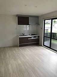 パストラル E 1階1LDKのリビング/ダイニング
