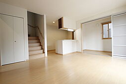 アンソレイエ大町Ｂ棟 3SLDKのリビング/ダイニング