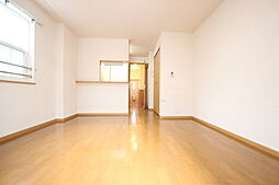 フロ−ル 1階ワンルームのリビング/ダイニング