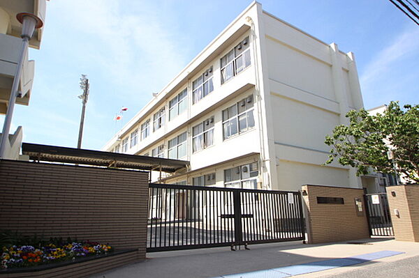 画像24:小学校「広島市立川内小学校まで1579ｍ」