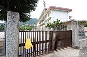 小学校「広島市立八木小学校まで482ｍ」