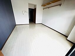 シャルマン財官III 4階1Kのリビング/ダイニング