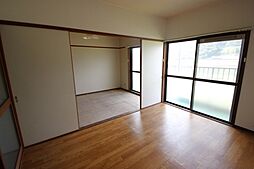 JR山陽本線 横川駅 徒歩17分の賃貸マンション 4階3Kのリビング/ダイニング