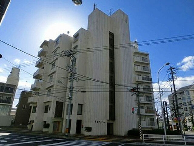 2 / 4