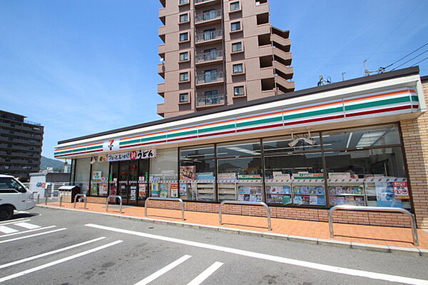 画像22:コンビニ「セブンイレブン広島川内2丁目店まで754ｍ」