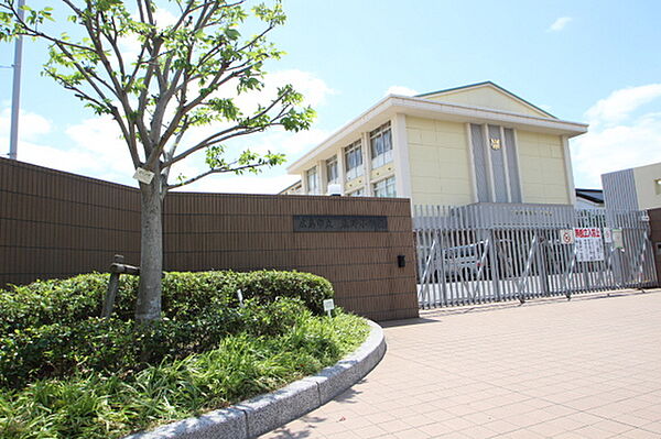 画像23:小学校「広島市立東野小学校まで328ｍ」