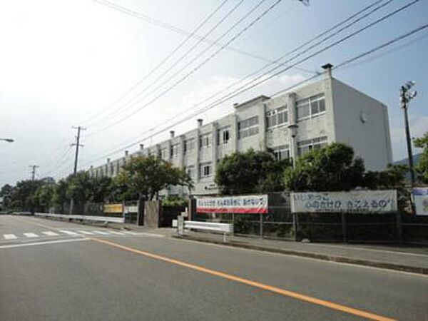 画像22:小学校「広島市立安西小学校まで689ｍ」