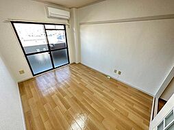 ビレッジ中央 5階1Kのリビング/ダイニング