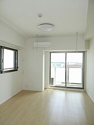 スカイブルー・ヨシ 5階1Kのリビング/ダイニング