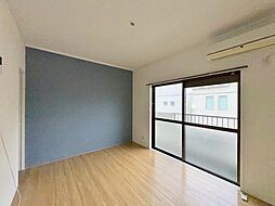 フォレスト東原 2階1Kのリビング/ダイニング