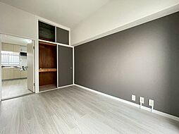 BAUHAUS天満 6階3DKのリビング/ダイニング