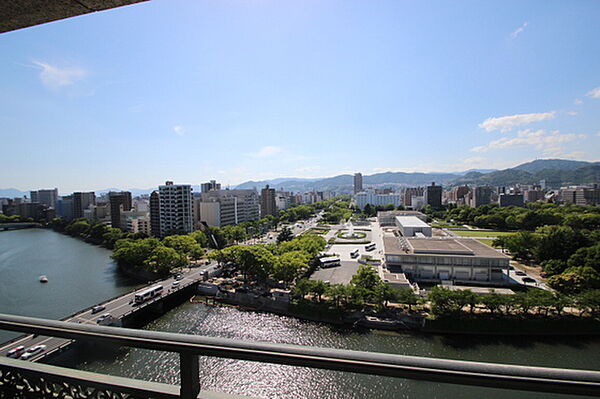 モア・マリオ平和公園 ｜広島県広島市中区大手町2丁目(賃貸マンション3LDK・12階・75.29㎡)の写真 その10