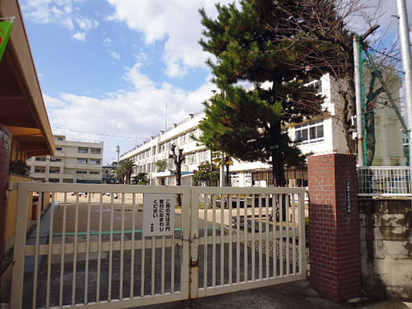 画像6:小学校「広島市立大河小学校まで773ｍ」