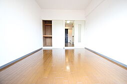 エルプエンテ 6階1Kのリビング/ダイニング