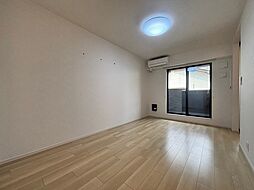 メゾン・ルピナス 2階1LDKのリビング/ダイニング