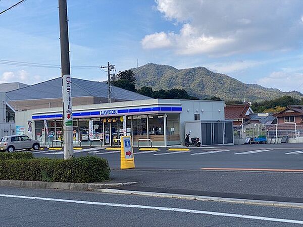 画像17:コンビニ「ローソン呉焼山北一丁目店まで1022ｍ」