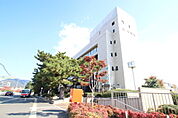 役所「府中町役場まで1023ｍ」