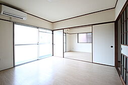 メゾン幸 3階2DKのリビング/ダイニング