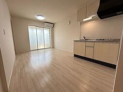 イーストヒルズＩ 2階1LDKのリビング/ダイニング