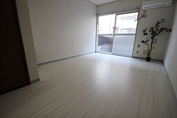 フローラル光南 1階ワンルームのリビング/ダイニング