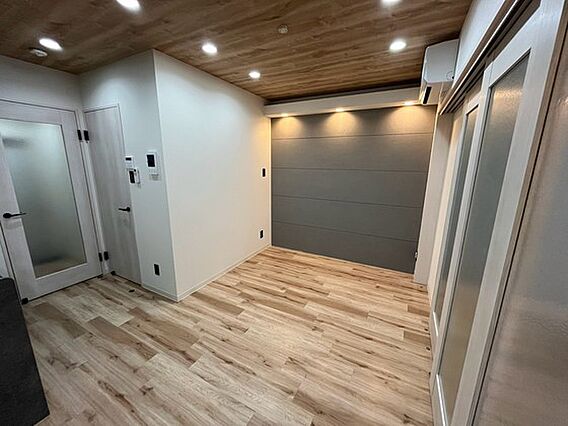 ドラム王国_内装_0