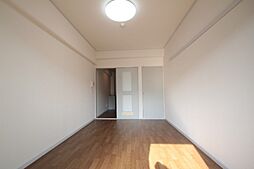 リマーカーブル己斐 5階1Kのリビング/ダイニング