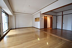 ファミール十日市 6階1LDKのリビング/ダイニング