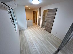 ノクターン　I棟 1階1LDKのリビング/ダイニング