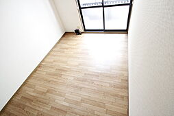 サウザンドサニー 1階1Kのリビング/ダイニング