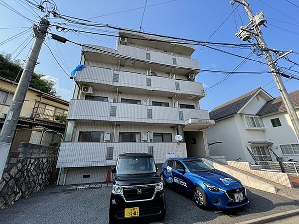 広島県広島市西区草津本町(賃貸マンション1K・4階・17.76㎡)の写真 その1