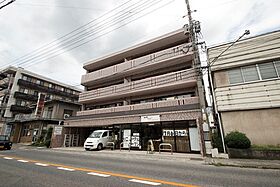 コスモピア  ｜ 広島県広島市安佐南区相田2丁目（賃貸マンション3LDK・2階・66.00㎡） その1