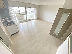 第2ビューハイツ 1階2LDKのリビング/ダイニング