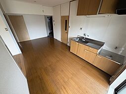 カルチェ川内 1階3LDKのリビング/ダイニング