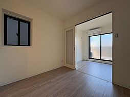 グレース十日市 5階1LDKのリビング/ダイニング